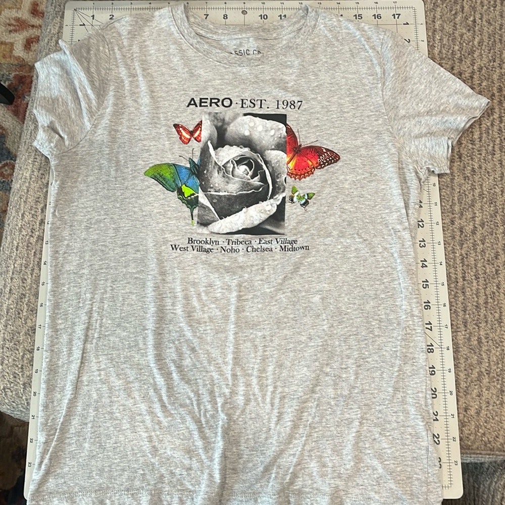 Perfect condition size XL Abercrombie and Fitch t-shirt. NWOT.
